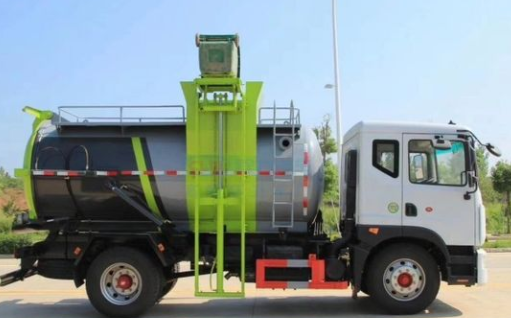 8方壓縮式垃圾車(chē)